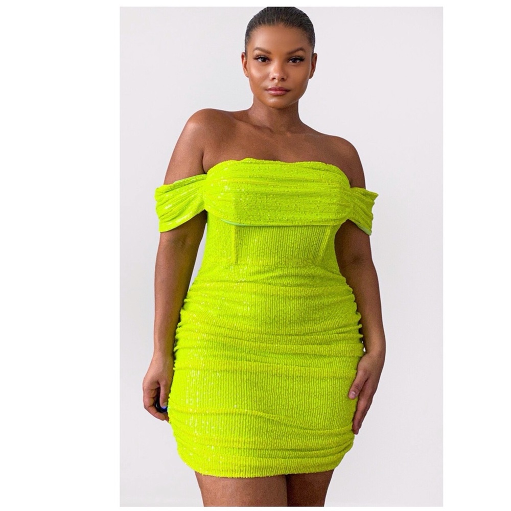 SOLD - PRETTYLITTLETHING Plus Lime Bardot Dress